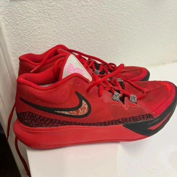 Nikes, red size 8 men’s - Picture 1 of 8